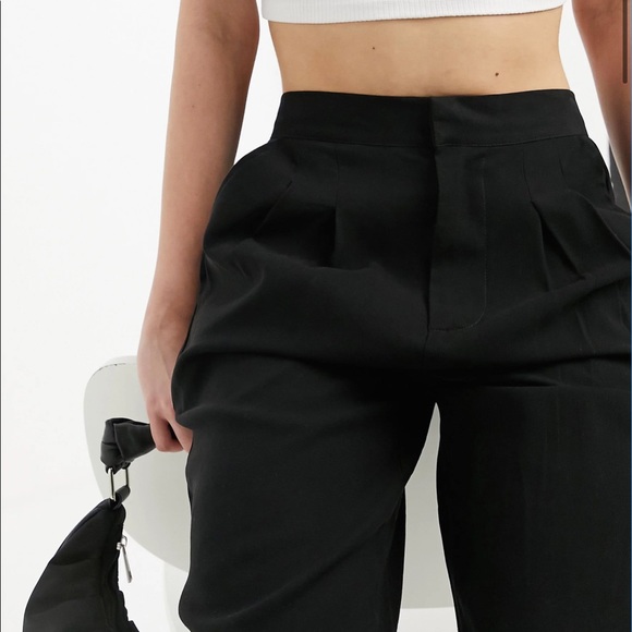 Cotton On drapey wide leg trouser pants in black - Picture 3 of 4